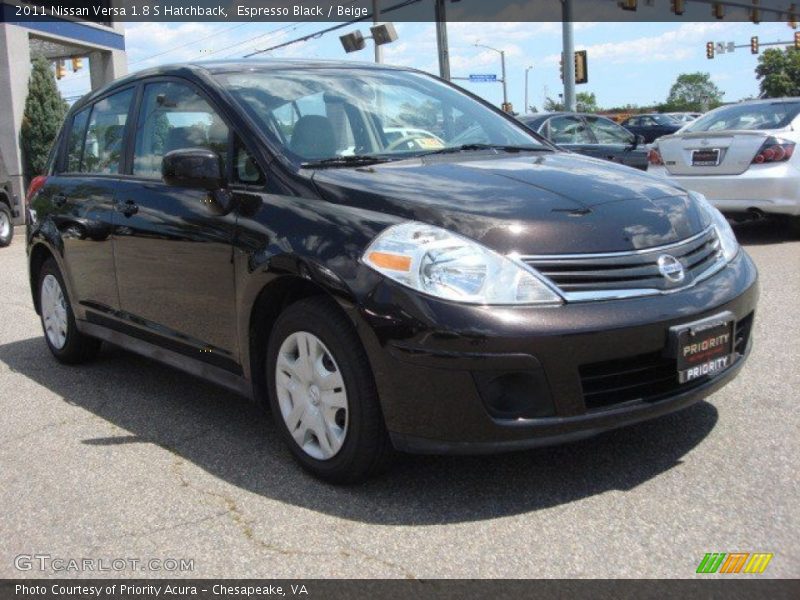 Espresso Black / Beige 2011 Nissan Versa 1.8 S Hatchback