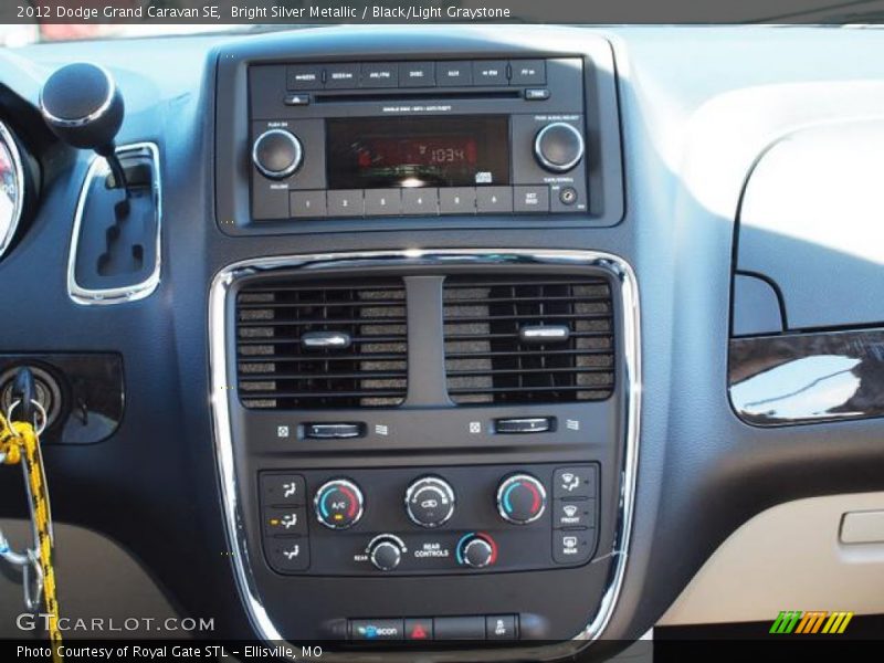 Bright Silver Metallic / Black/Light Graystone 2012 Dodge Grand Caravan SE