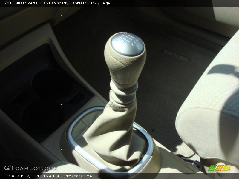 Espresso Black / Beige 2011 Nissan Versa 1.8 S Hatchback