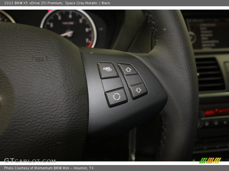 Controls of 2013 X5 xDrive 35i Premium