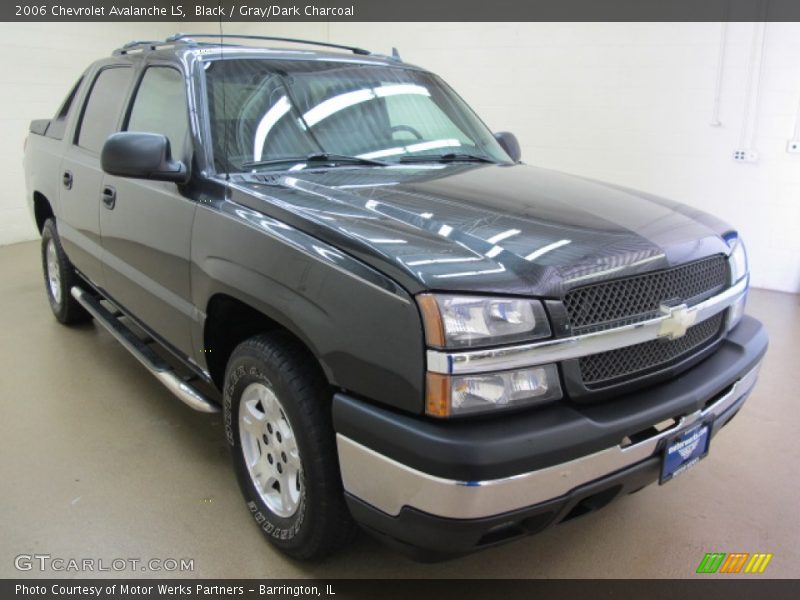 Black / Gray/Dark Charcoal 2006 Chevrolet Avalanche LS