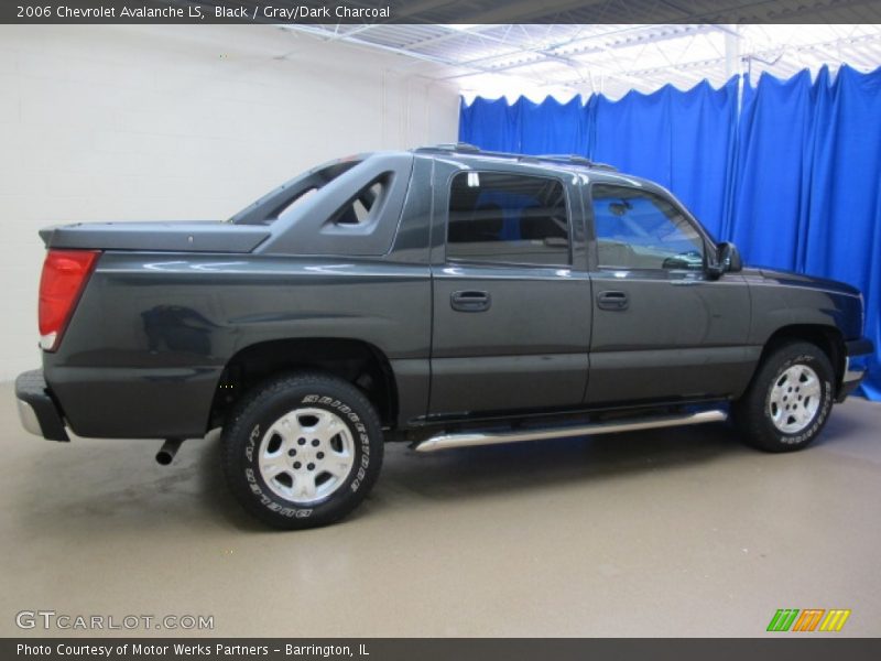 Black / Gray/Dark Charcoal 2006 Chevrolet Avalanche LS