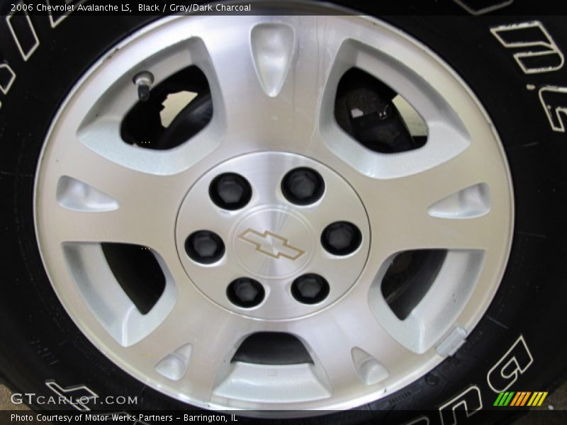 Black / Gray/Dark Charcoal 2006 Chevrolet Avalanche LS