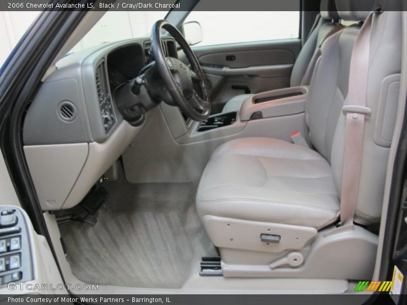 Black / Gray/Dark Charcoal 2006 Chevrolet Avalanche LS