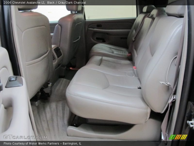 Black / Gray/Dark Charcoal 2006 Chevrolet Avalanche LS