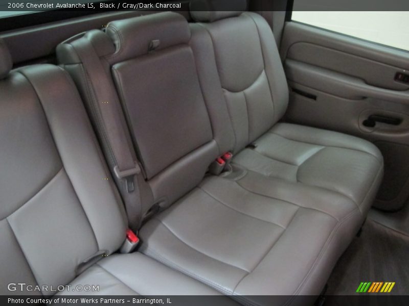 Black / Gray/Dark Charcoal 2006 Chevrolet Avalanche LS