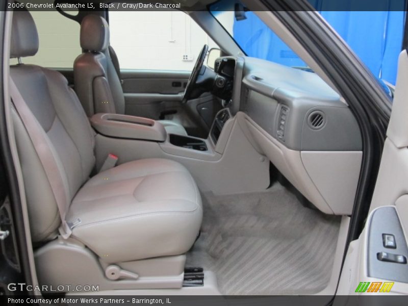 Black / Gray/Dark Charcoal 2006 Chevrolet Avalanche LS