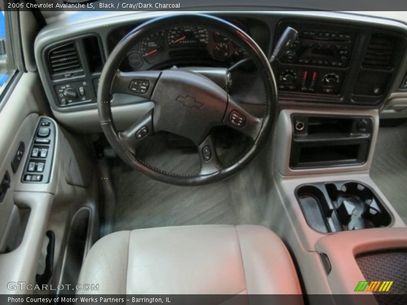 Black / Gray/Dark Charcoal 2006 Chevrolet Avalanche LS