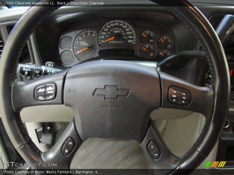 Black / Gray/Dark Charcoal 2006 Chevrolet Avalanche LS
