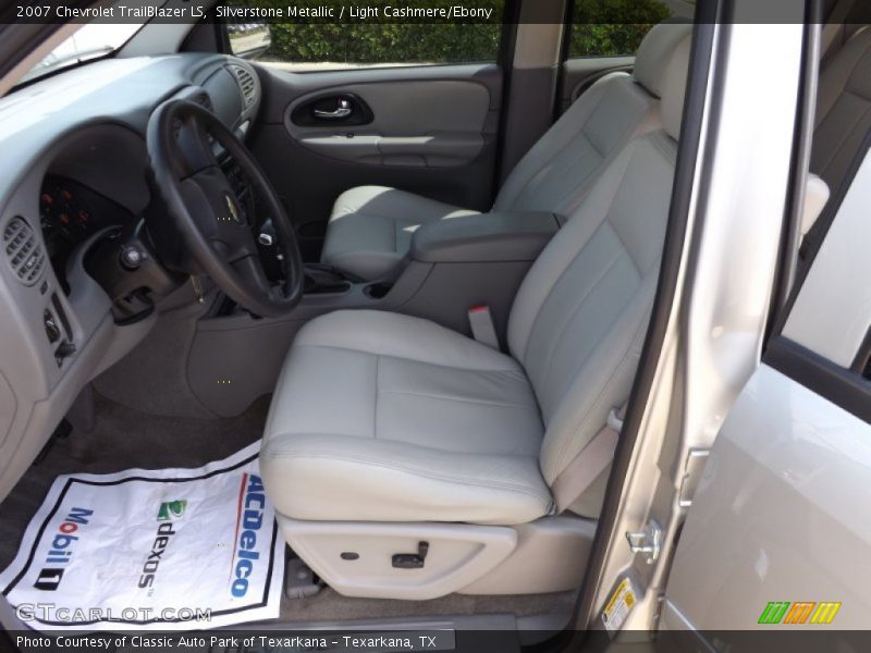 Silverstone Metallic / Light Cashmere/Ebony 2007 Chevrolet TrailBlazer LS