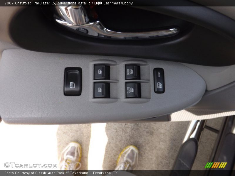 Silverstone Metallic / Light Cashmere/Ebony 2007 Chevrolet TrailBlazer LS