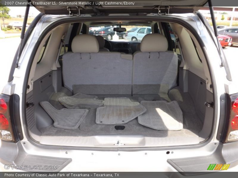 Silverstone Metallic / Light Cashmere/Ebony 2007 Chevrolet TrailBlazer LS