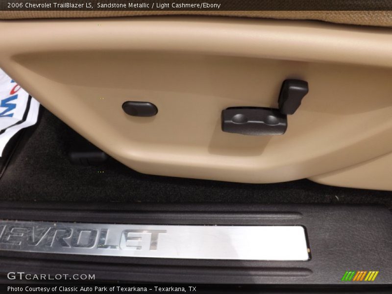 Sandstone Metallic / Light Cashmere/Ebony 2006 Chevrolet TrailBlazer LS