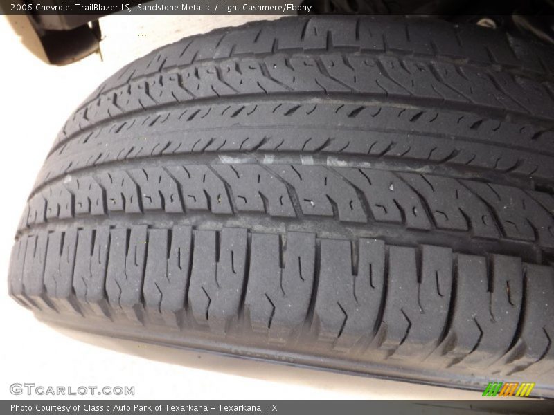 Sandstone Metallic / Light Cashmere/Ebony 2006 Chevrolet TrailBlazer LS