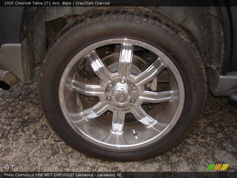 Black / Gray/Dark Charcoal 2005 Chevrolet Tahoe Z71 4x4