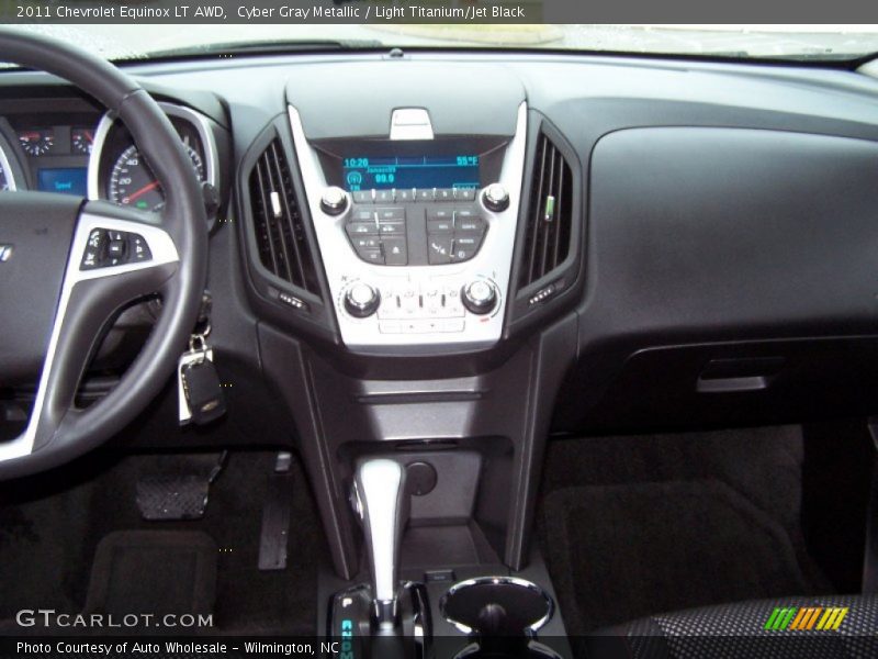 Cyber Gray Metallic / Light Titanium/Jet Black 2011 Chevrolet Equinox LT AWD