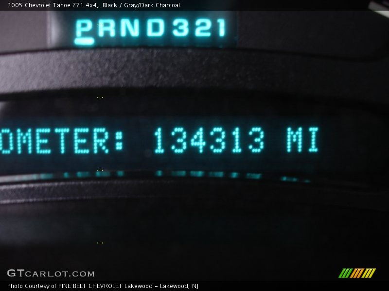 Black / Gray/Dark Charcoal 2005 Chevrolet Tahoe Z71 4x4