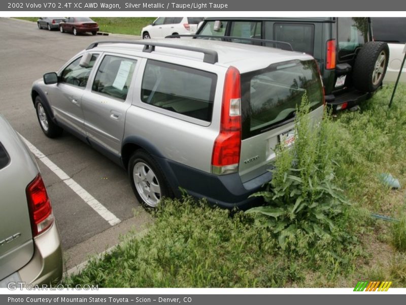 Silver Metallic / Taupe/Light Taupe 2002 Volvo V70 2.4T XC AWD Wagon