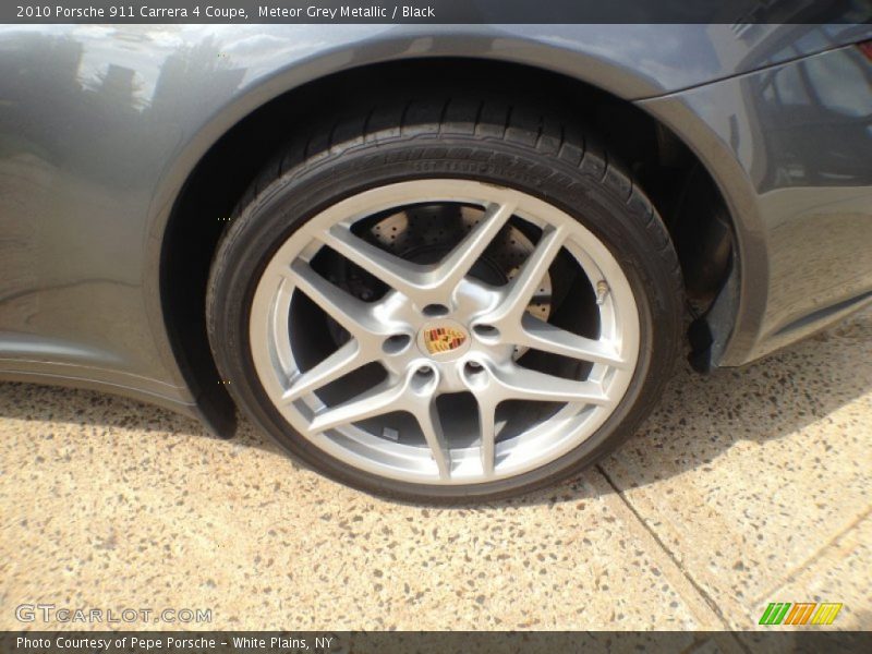  2010 911 Carrera 4 Coupe Wheel