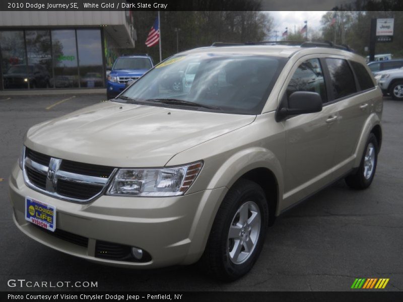 White Gold / Dark Slate Gray 2010 Dodge Journey SE