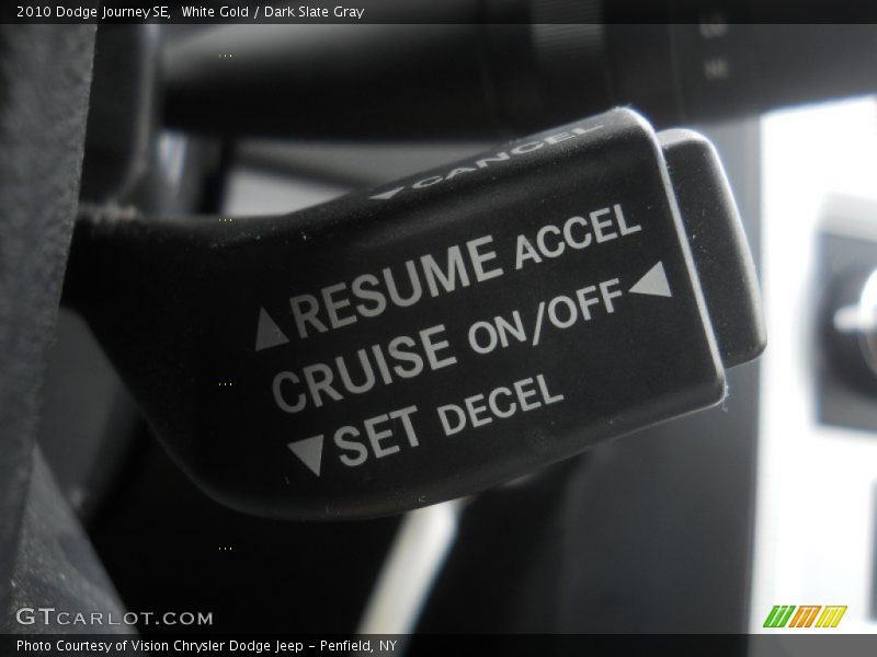 White Gold / Dark Slate Gray 2010 Dodge Journey SE