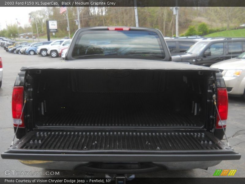 Black / Medium Graphite Grey 2003 Ford F150 XL SuperCab