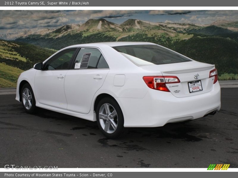Super White / Black/Ash 2012 Toyota Camry SE