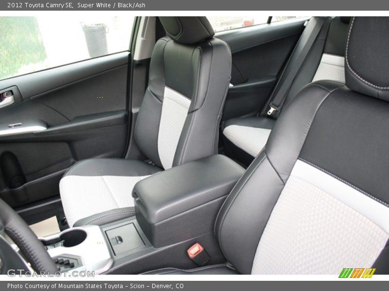 Super White / Black/Ash 2012 Toyota Camry SE