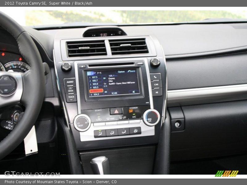 Super White / Black/Ash 2012 Toyota Camry SE