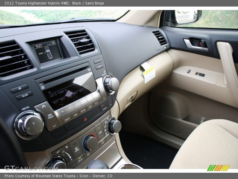 Black / Sand Beige 2012 Toyota Highlander Hybrid 4WD