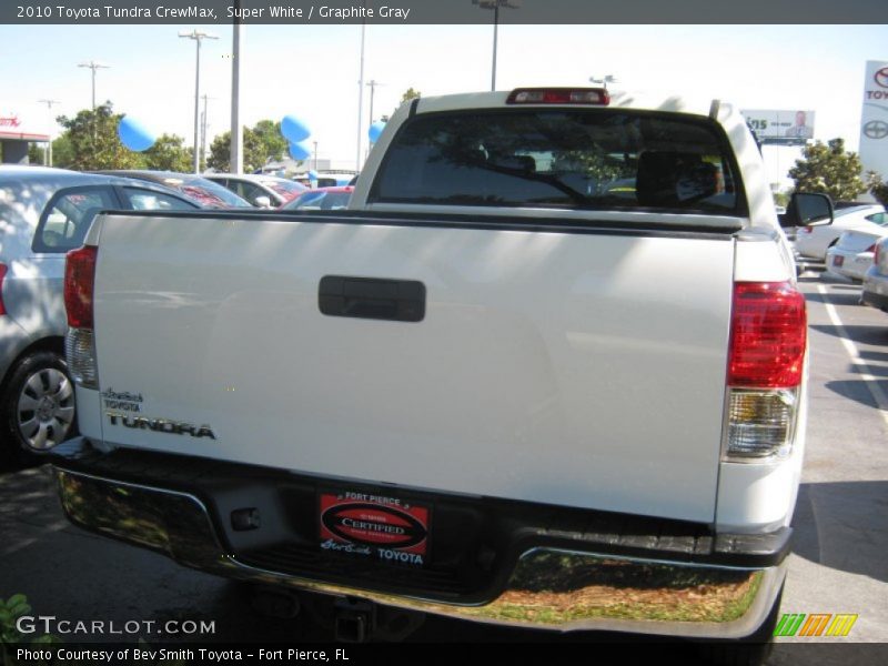Super White / Graphite Gray 2010 Toyota Tundra CrewMax