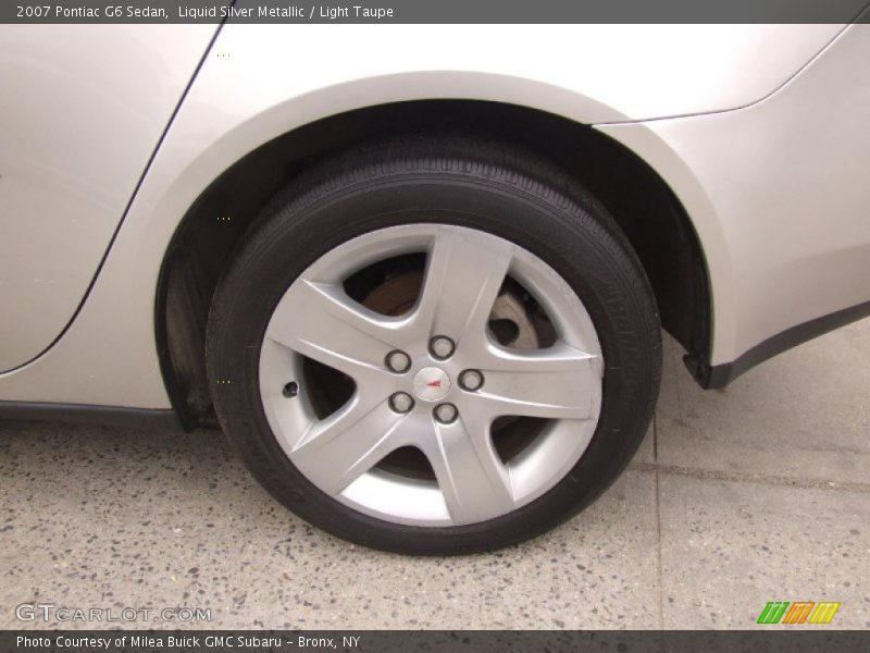 Liquid Silver Metallic / Light Taupe 2007 Pontiac G6 Sedan