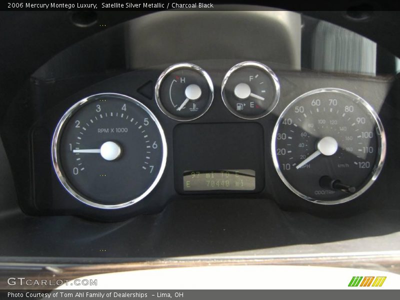 Satellite Silver Metallic / Charcoal Black 2006 Mercury Montego Luxury