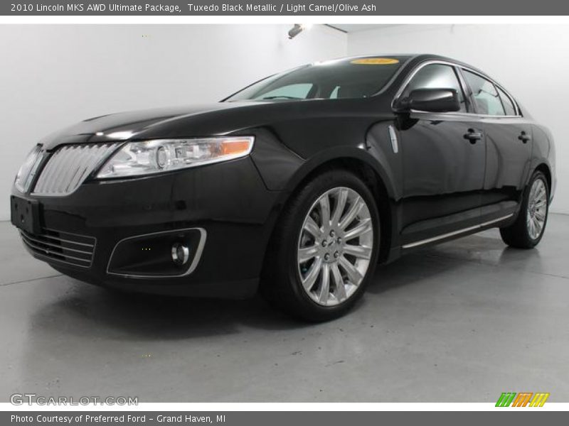 Tuxedo Black Metallic / Light Camel/Olive Ash 2010 Lincoln MKS AWD Ultimate Package