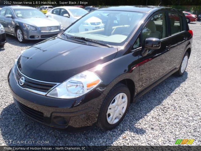 Super Black / Beige 2012 Nissan Versa 1.8 S Hatchback