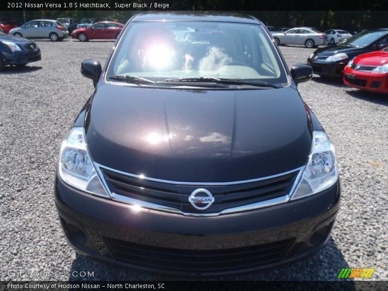 Super Black / Beige 2012 Nissan Versa 1.8 S Hatchback