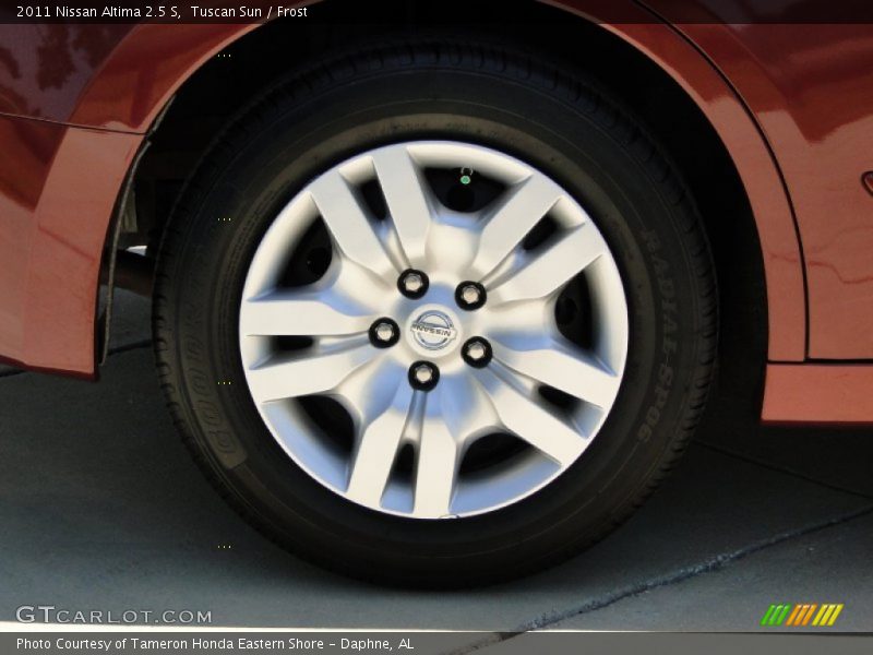Tuscan Sun / Frost 2011 Nissan Altima 2.5 S
