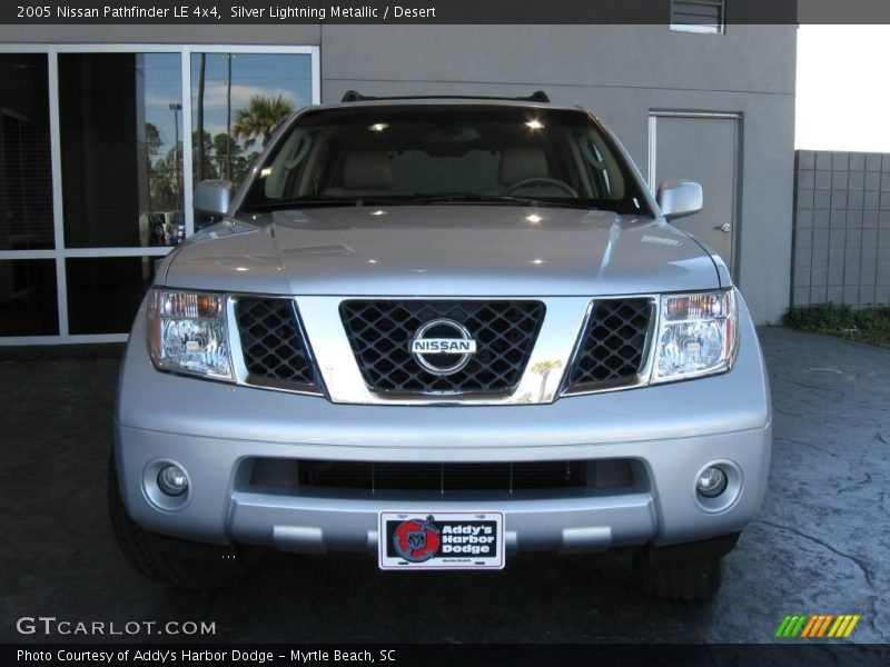 Silver Lightning Metallic / Desert 2005 Nissan Pathfinder LE 4x4