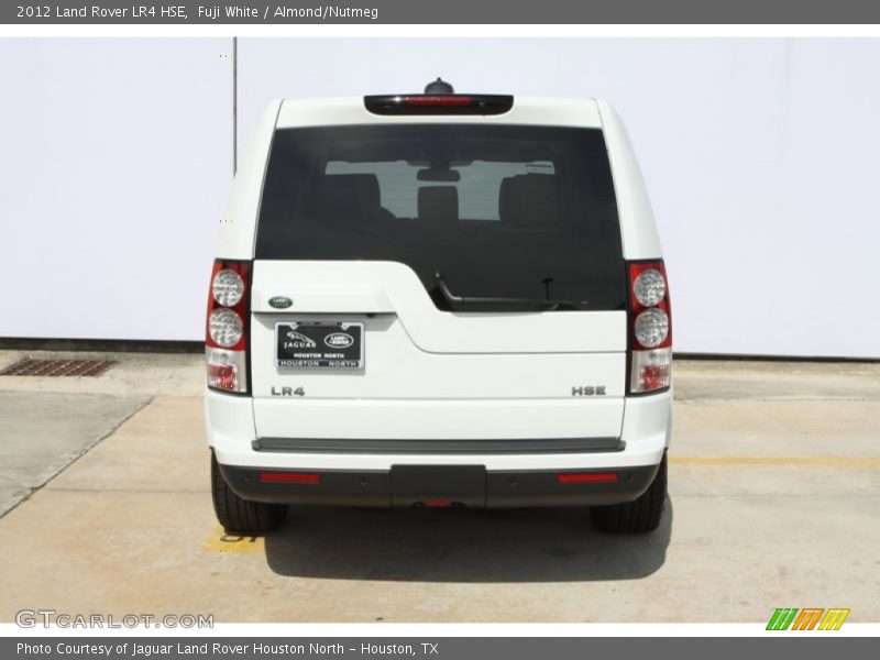 Fuji White / Almond/Nutmeg 2012 Land Rover LR4 HSE