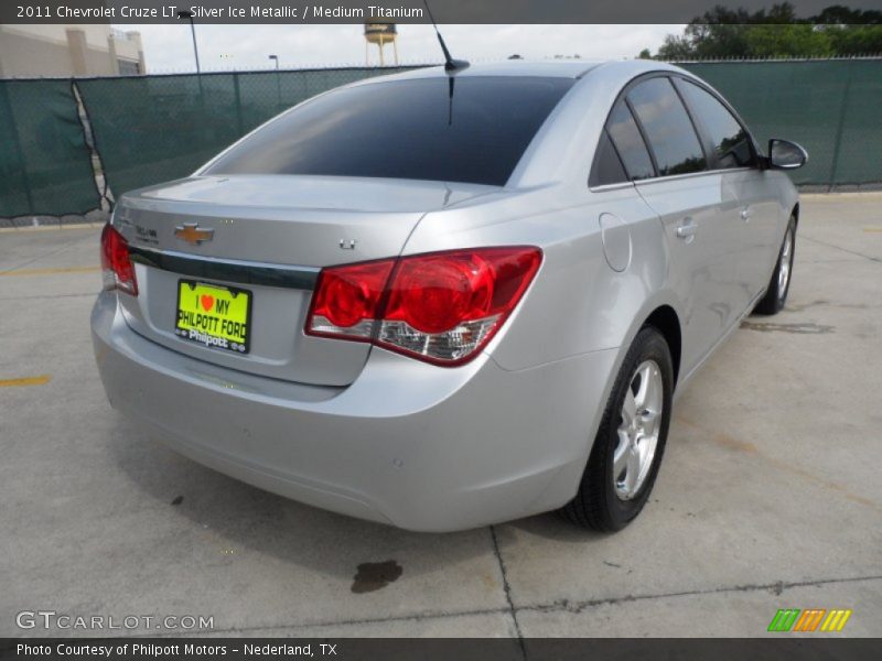 Silver Ice Metallic / Medium Titanium 2011 Chevrolet Cruze LT