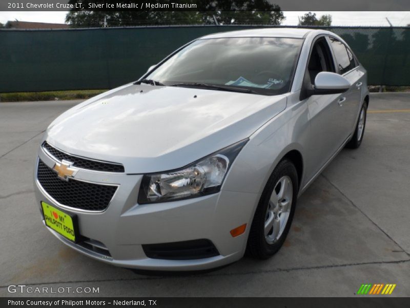 Silver Ice Metallic / Medium Titanium 2011 Chevrolet Cruze LT