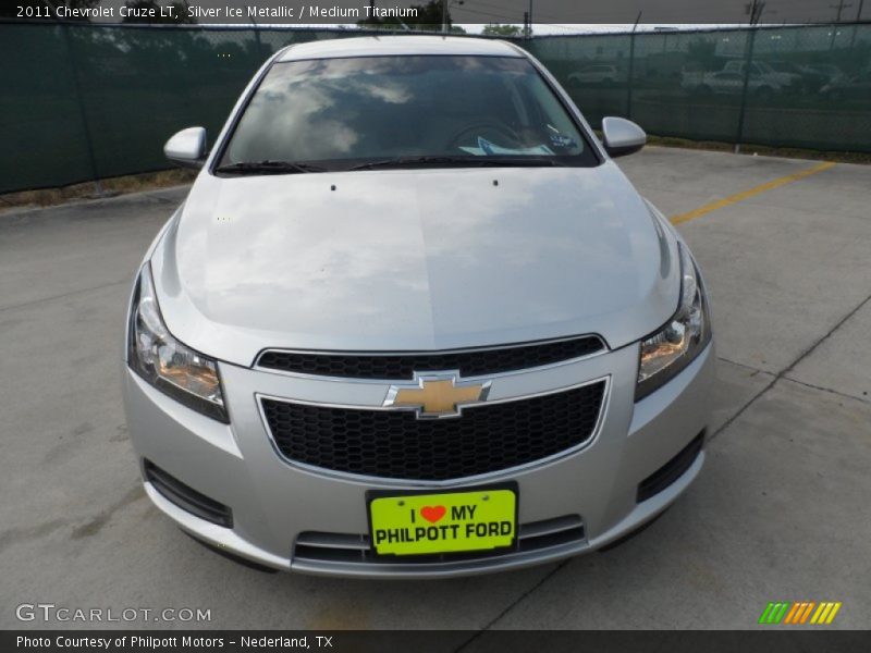 Silver Ice Metallic / Medium Titanium 2011 Chevrolet Cruze LT