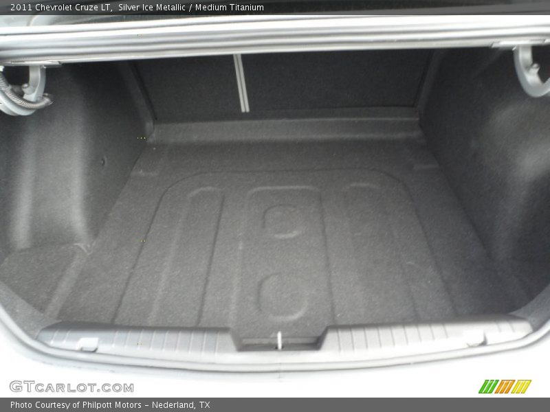 Silver Ice Metallic / Medium Titanium 2011 Chevrolet Cruze LT