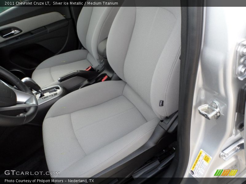 Silver Ice Metallic / Medium Titanium 2011 Chevrolet Cruze LT