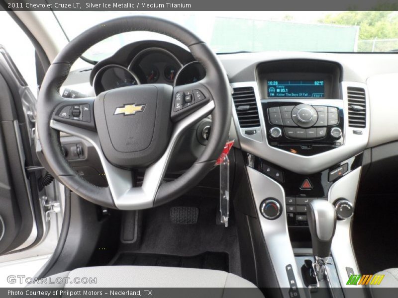 Silver Ice Metallic / Medium Titanium 2011 Chevrolet Cruze LT