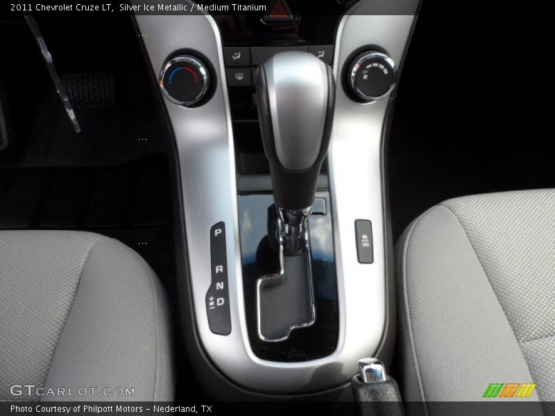 Silver Ice Metallic / Medium Titanium 2011 Chevrolet Cruze LT