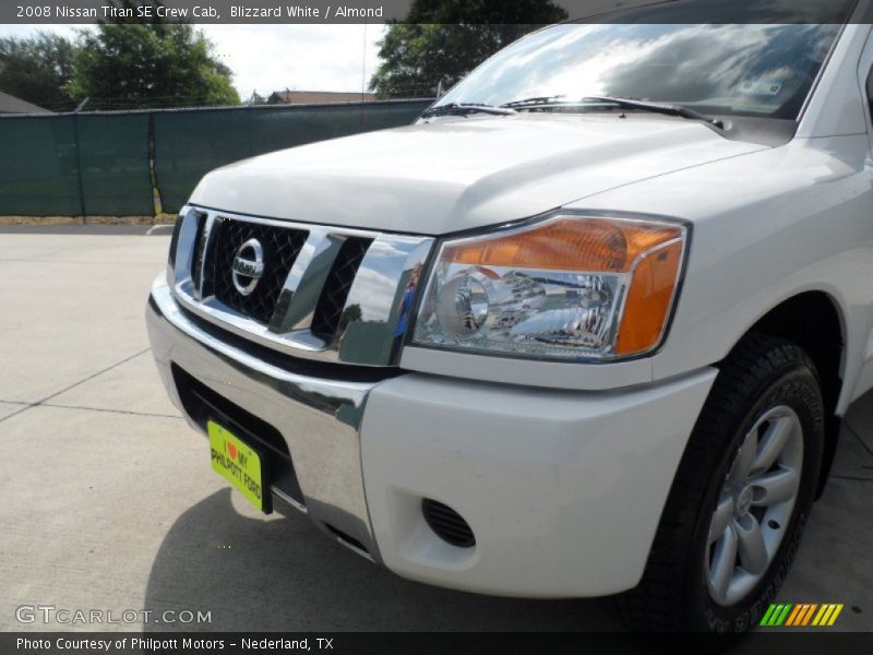 Blizzard White / Almond 2008 Nissan Titan SE Crew Cab