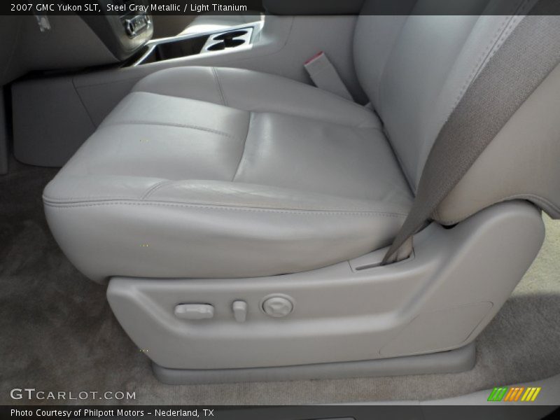Steel Gray Metallic / Light Titanium 2007 GMC Yukon SLT