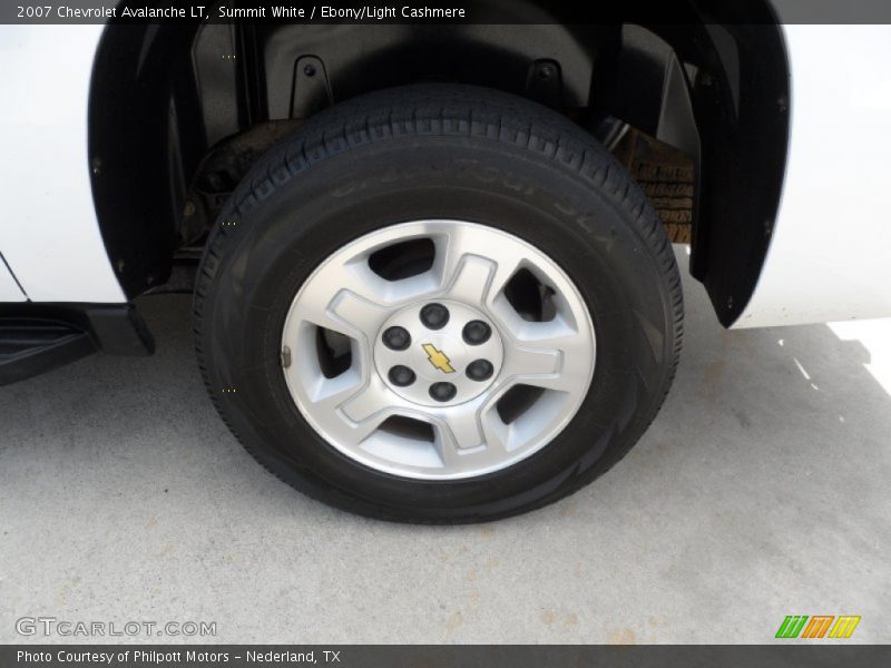 Summit White / Ebony/Light Cashmere 2007 Chevrolet Avalanche LT