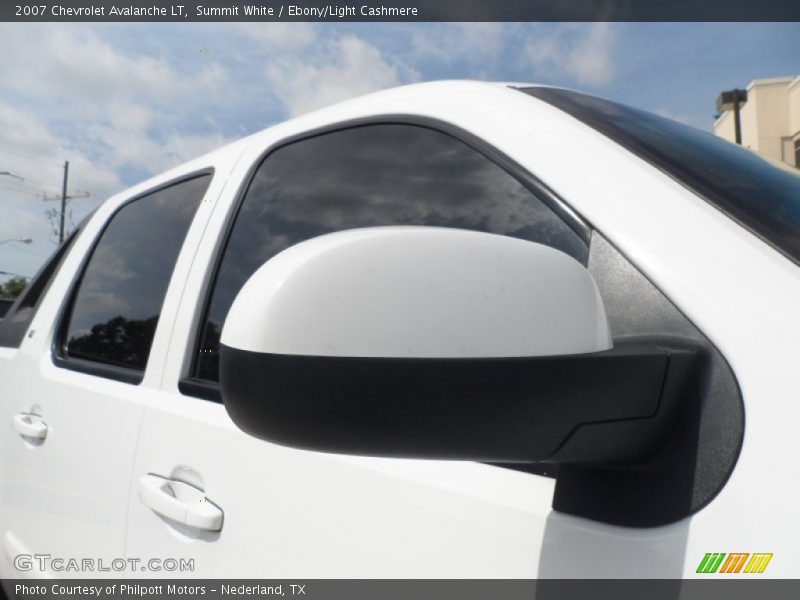 Summit White / Ebony/Light Cashmere 2007 Chevrolet Avalanche LT